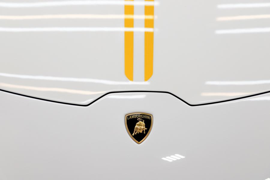 Детали экстерьера Lamborghini Huracan RWD Ad Personam (06894) 2017 года  (фото 2 из 13)